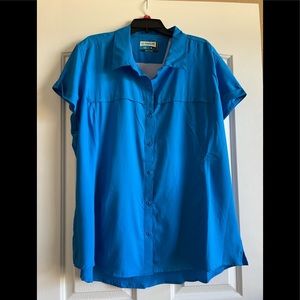 Magellan Outdoors shirt sleeve button down shirt